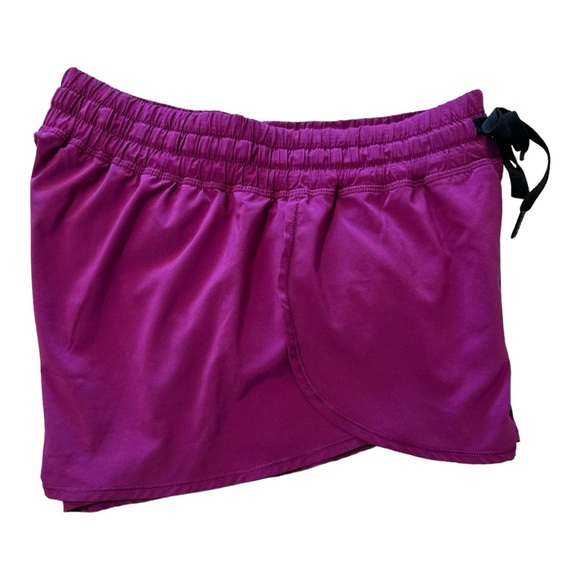 Lululemon women’s running short size 8 - Picture 7 of 8